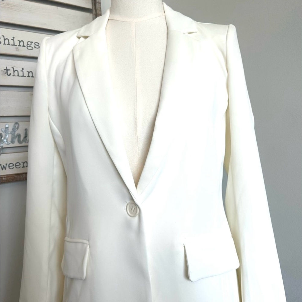NWT Intempo White/Ivory Suit Jacket Button Front Lined Machine Washable Size XS